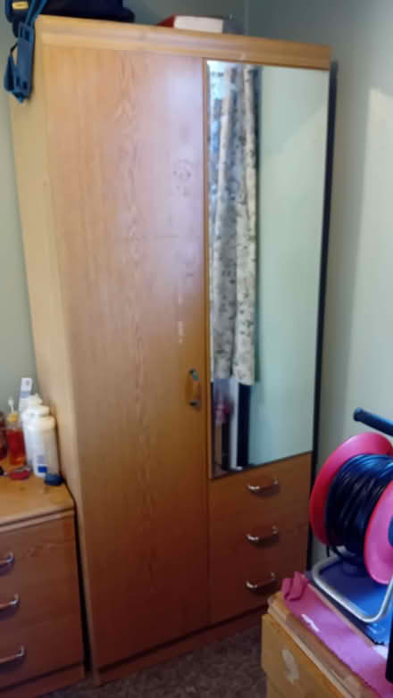 Photo of free Wardrobe/ 2 chest drawers (Homerton E9) #4