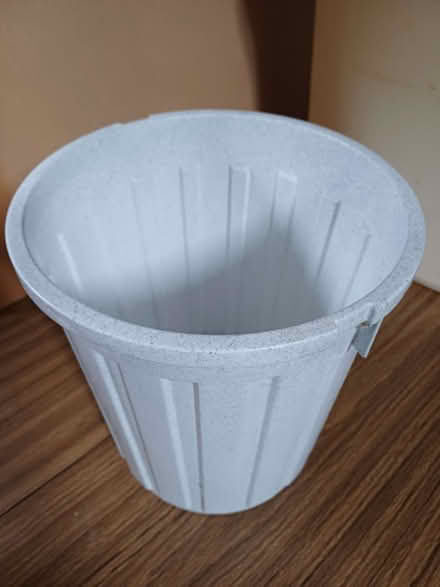 Photo of free Kitchen bin & waste paper bin (BT8) #2