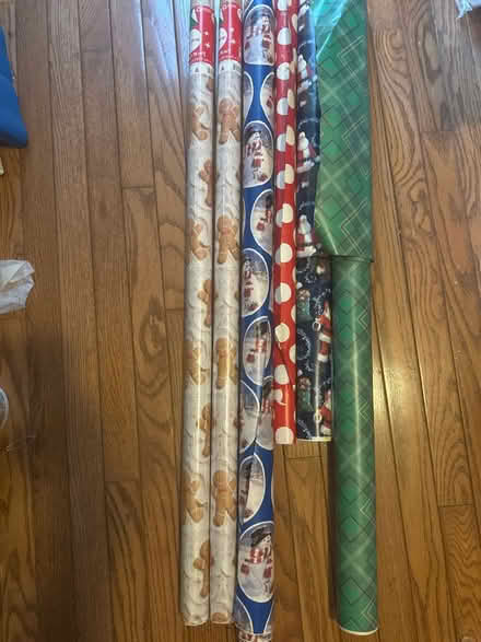 Photo of free Wrapping paper (Stuyvesant Heights) #1