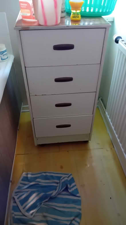 Photo of free 4 drawer unit (Homerton E9) #1