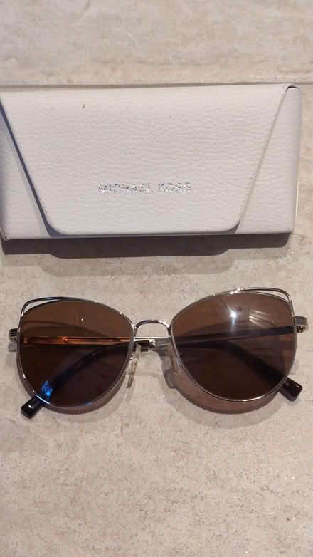Photo of free Michael Kors Sunglasses (Trafalgar/River Oaks, Oakville) #1