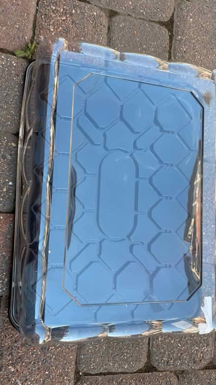 Photo of free Large cake tray with lead (Clarendon metro,Arlington, VA) #2
