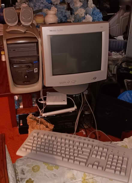 Photo of free Hewlett-Packard pavilion computer (Detroit Marten Park) #2