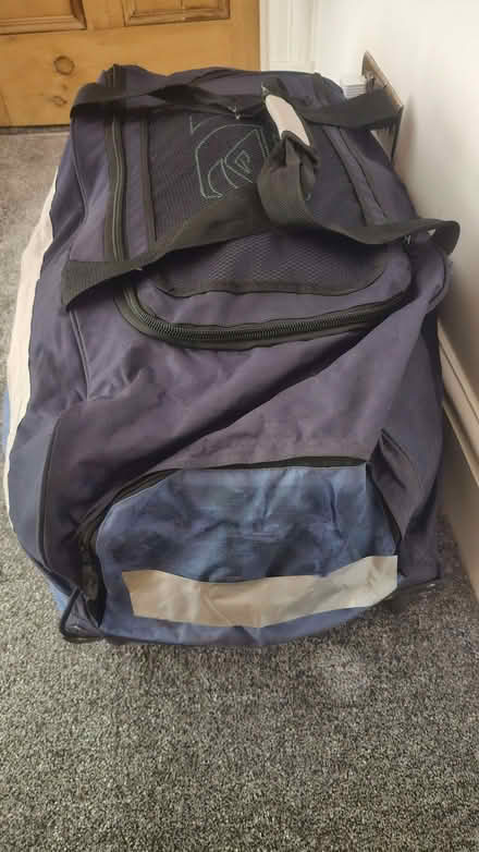 Photo of free Huge Holdall for Storage (Didsbury M20) #3