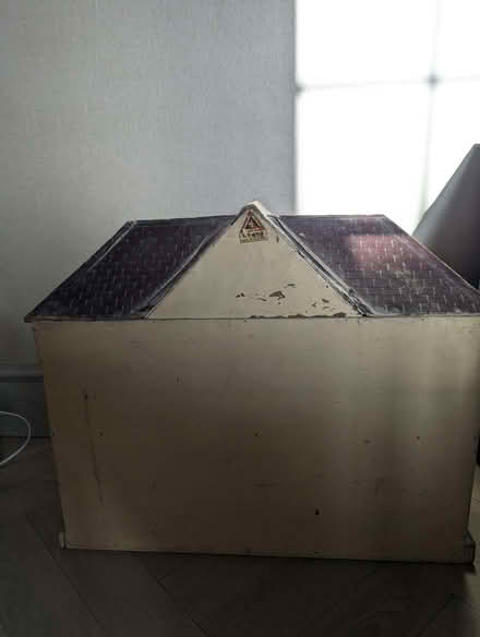 Photo of free Vintage doll house (Brookvale RG21) #3