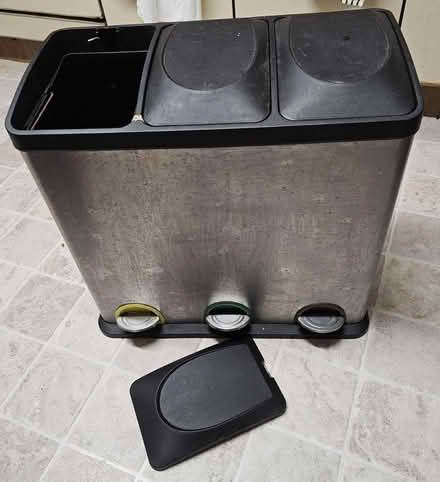 Photo of free 3 x 20l Stainless Steel Pedal Bin (Kendal LA9) #1