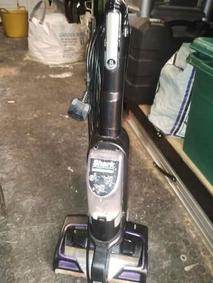 Photo of free Shark Stick Vacuum HZ500UK (CO12) #2