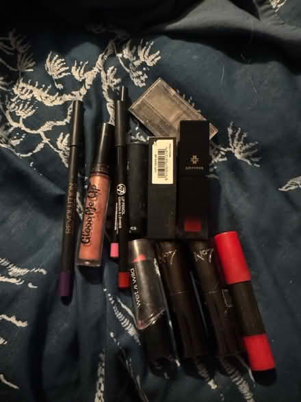 Photo of free Skin care and make up bundle (New England) #3