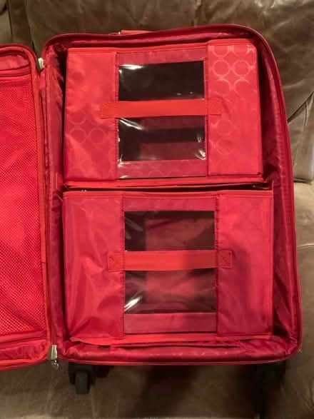 Photo of free suitcase and accessories (Lafayette) #4