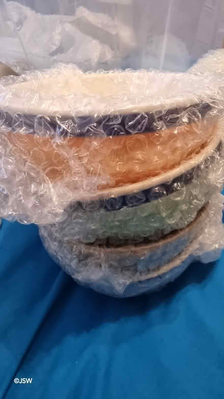 Photo of free Box of assorted ornaments etc (Colindale NW9) #3