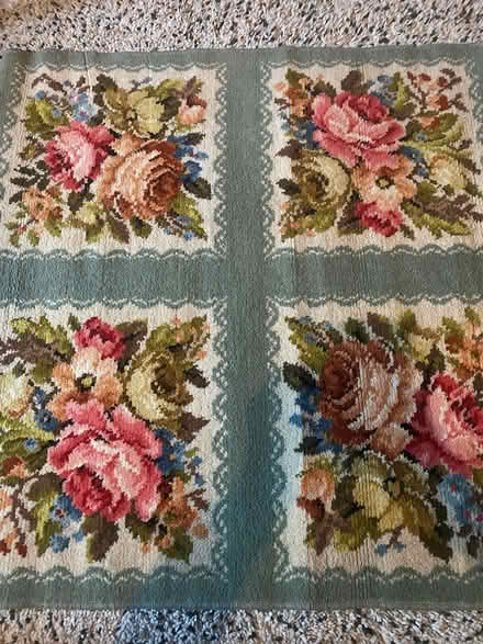 Photo of free Square rug (Crookes S10) #1