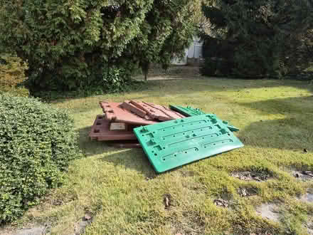 Photo of free plastic play house-ready for pickup (20817) #2