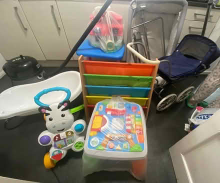 Photo of free car boot bundle must go today (L21 litherland) #1