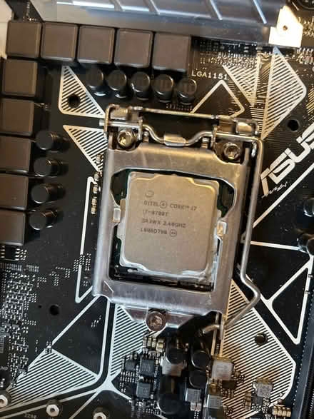Photo of free Intel I7-8700 & Z370 motherboard (Spring Hill) #2