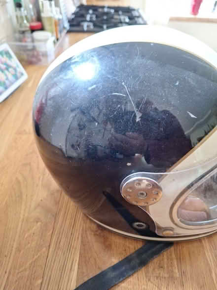 Photo of free Motorbike helmet (Hyde GL6) #2