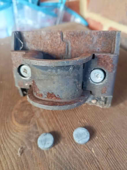 Photo of free ABUS wall anchor point (Hayling Island PO11) #1