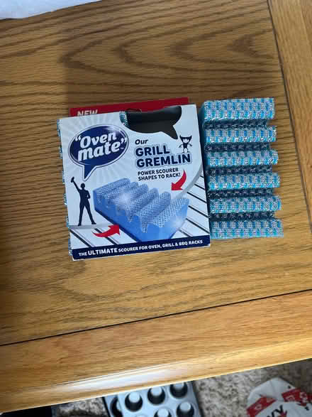 Photo of free Oven cleaning sponges (East Twerton) #1