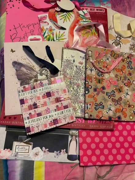 Photo of free Various gift bags. (Aylestone LE2) #1