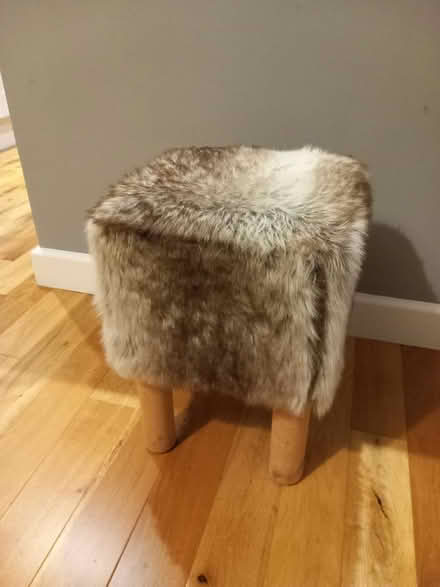 Photo of free small stool (RG6 near Palmer Park) #1