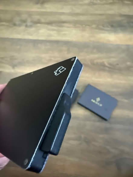 Photo of free Credit card holder (Common Edge FY4) #2