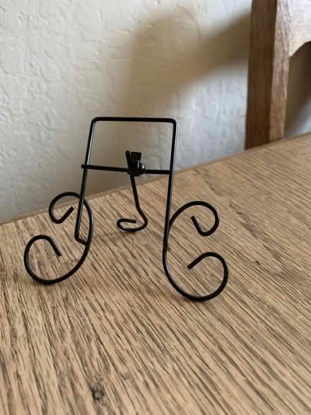 Photo of free Photo frame stands (Marinwood) #1