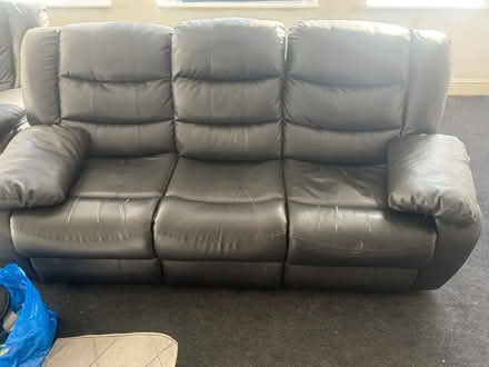 Photo of free Leather Sofa (EH11 Elfin square) #4
