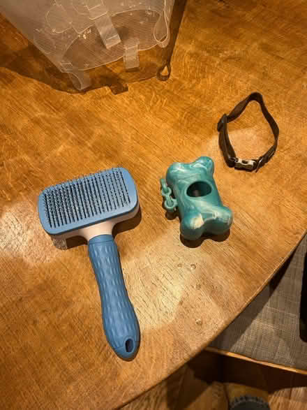 Photo of free Dog accessories - harness, toys etc (Tolworth) #4