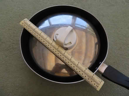 Photo of free Odd pot, pan, lid. (Addiscombe CR0) #2