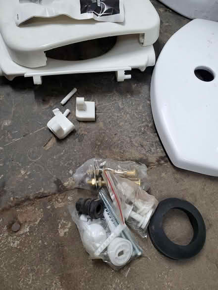 Photo of free Wickes Toilet and Cistern (HD6) #3