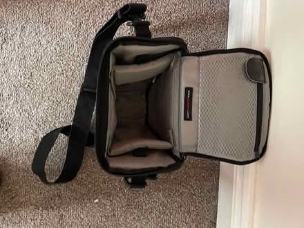 Photo of free SLR camera bag (Centre) #2