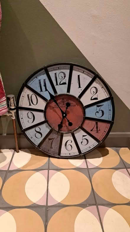 Photo of free Wall clock (Hornsey N8) #1