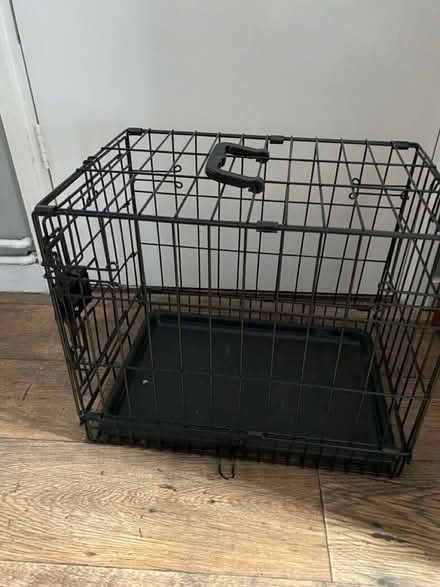 Photo of free Small dog or cat crate (Sturdee Road LE2) #2