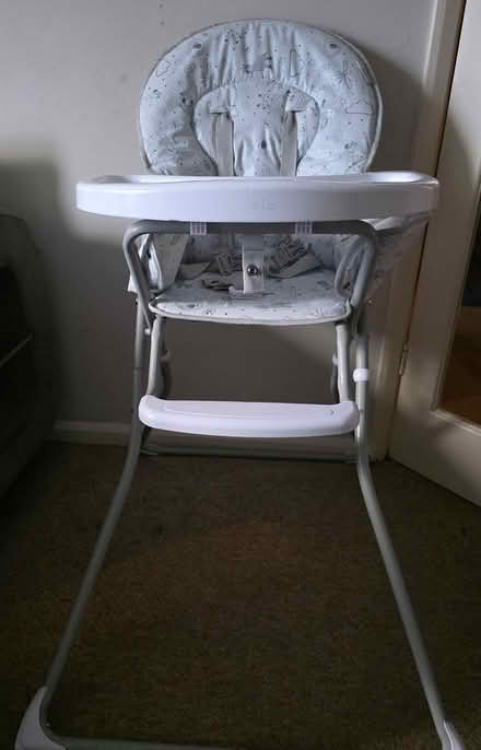 Photo of free Baby's high chair (Fulwood, S10) #1