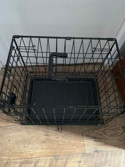 Photo of free Small dog or cat crate (Sturdee Road LE2) #3