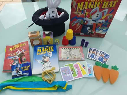 Photo of free Magic set (TW1 Strawberry Hill) #1