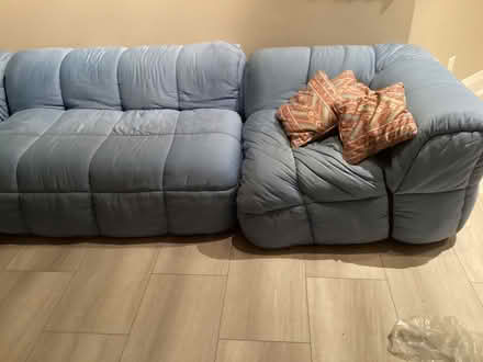 Photo of free Sectional couch (York mills and leslie) #2
