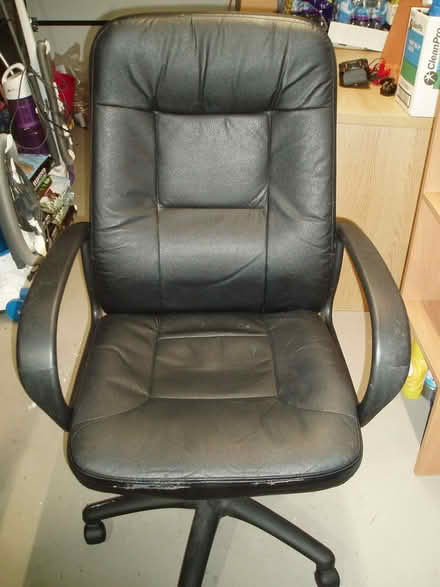 Photo of free black office chair (Gilmerton EH17) #1