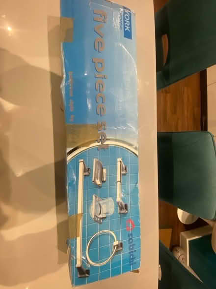 Photo of free 5 piece bathroom accessory set (Berkhamsted HP4) #1