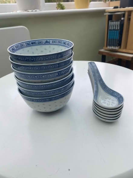 Photo of free 6 porcelain Chinese bowls and spoon (Peterborough Broadway PE1) #1