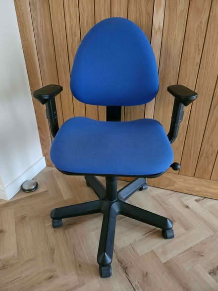 Photo of free Office chair with arms (Radford Semele CV31) #1