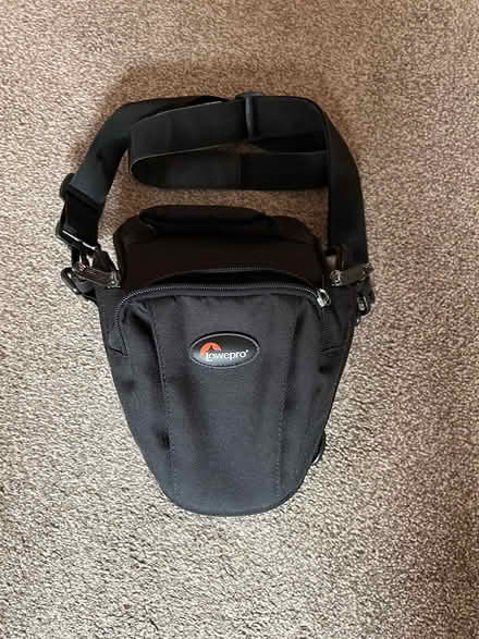 Photo of free SLR camera bag (Centre) #1