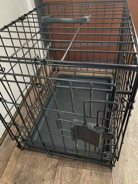 Photo of free Small dog or cat crate (Sturdee Road LE2) #1