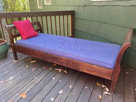 Photo of free Day bed (Severna Park) #1