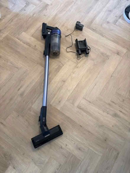 Photo of free Samsung cordless vacuum cleaner (Tring HP23) #1