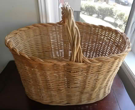 Photo of free Vintage wicker basket (Manor Park) #1