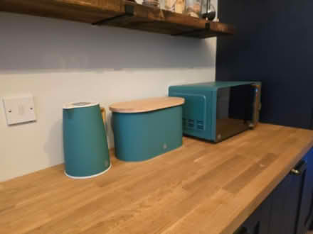 Photo of free Swan Kitchen set (ML10 6NW) #2