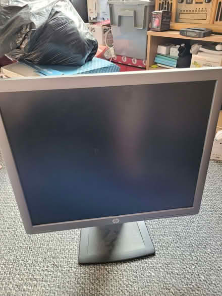 Photo of free HP 19 inch Monitor (AB16) #1