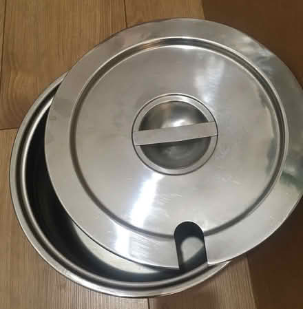 Photo of free Metal food container (Shoreditch) (Shoreditch E2) #2