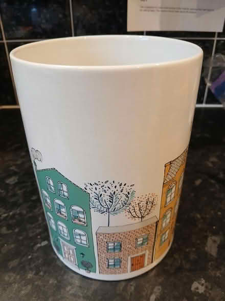 Photo of free Utensils jar (Parkwood Rainham ME8) #1