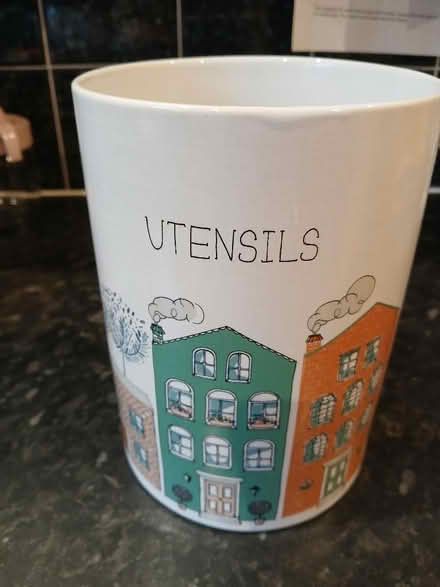 Photo of free Utensils jar (Parkwood Rainham ME8) #2